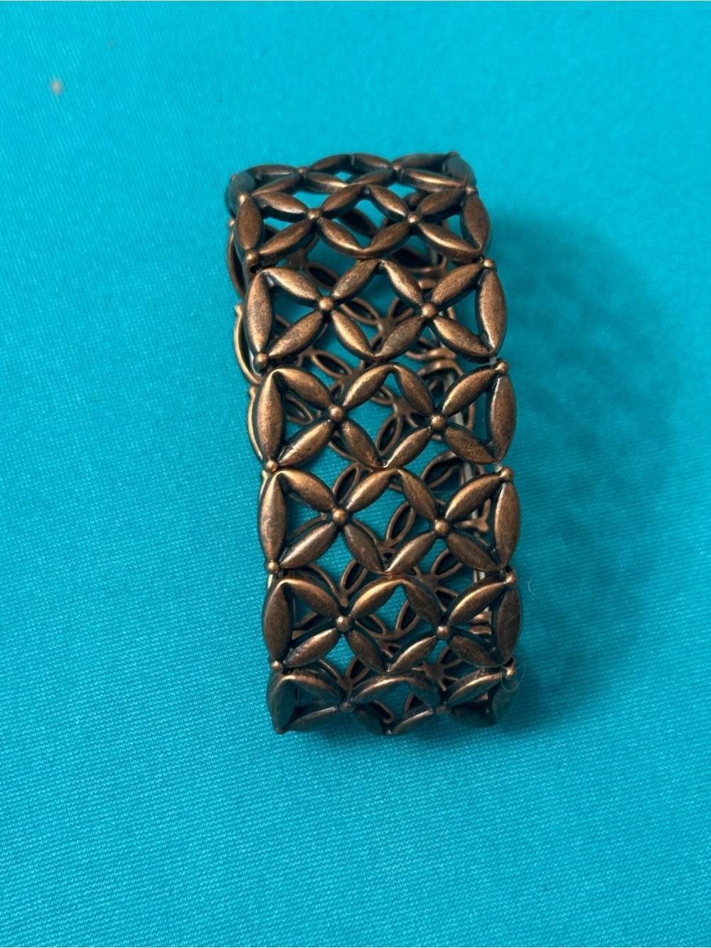 Vintage-Inspired Bronze Toned Floral Link Stretch Bracelet